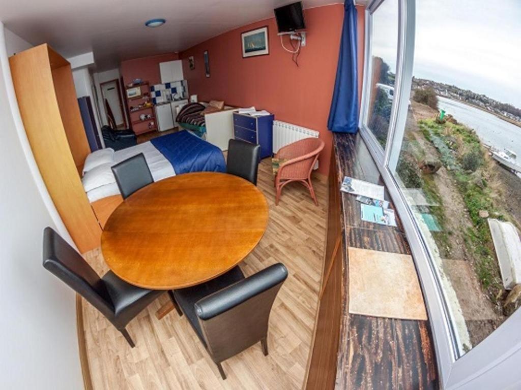 Ferienwohnung La Presqu' Ile Du Lenn Face A La Mer Louannec Exterior foto